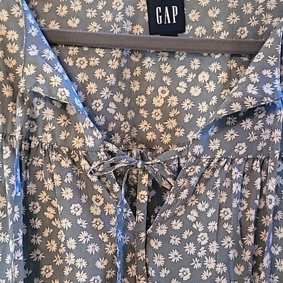 GAP Sage Green Floral and White Double Tie Front 3/4 Sleeve Peasant Blouse Top - Picture 6 of 9